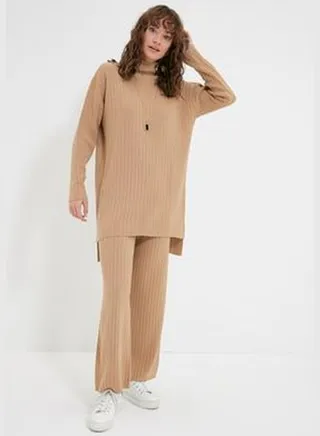 Camel Half Turtleneck Corduroy Sweater-Pants Knitwear Suit TCTAW22US0101