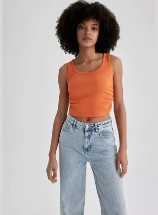 Woman Slim Fit Crew Neck Knitted Athlete