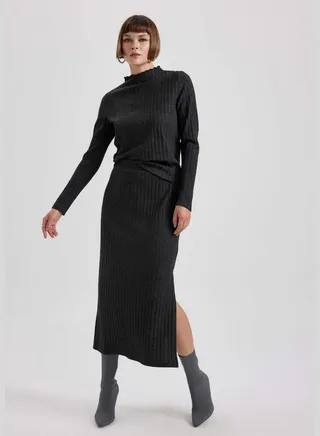 Woman Slim Fit Mock Neck Knitted Long Sleeve T-Shirt