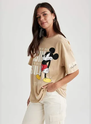Woman Disney Mickey & Minnie Licenced Oversize Fit Crew Neck Knitted Short Sleeve T-Shirt