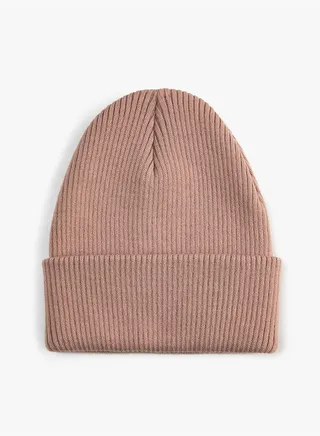 Ribbed Knitted Beanie