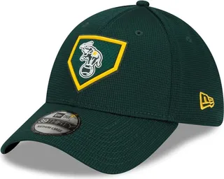 Men's New Era Green Oakland Athletics 2022 Clubhouse Cooperstown Alternate Logo Collection 39THIRTY Flex Hat