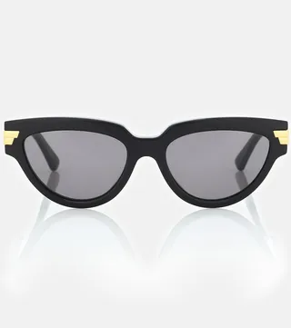 Cat-eye sunglasses