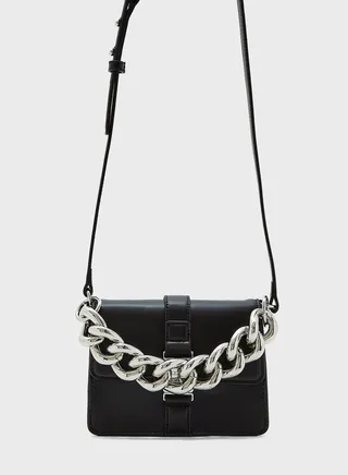 Item Chain Crossbody