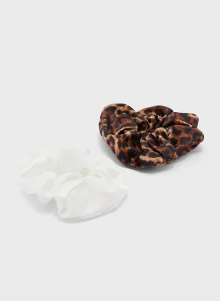 Kelly Fancy Scrunchie