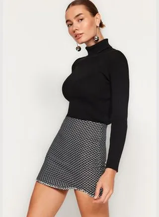 Black High Waist Chain Detail Tweed Fabric Mini Woven Skirt TWOAW24ET00117