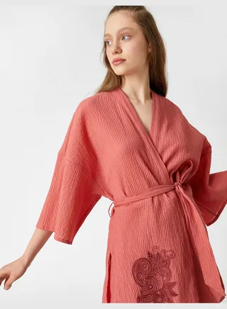Embroidered Yoga Kimono