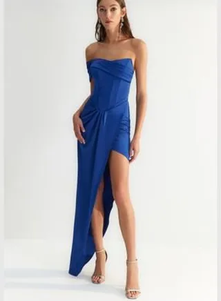 X Zeynep Tosun Navy Blue Evening Dress & Prom Dress with Fitted Corset Detail TCLSS23AE00013