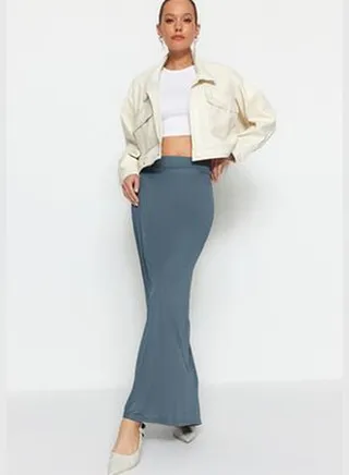 Gray Maxi High Waist Elastic Knitted Skirt TWOSS23ET00372