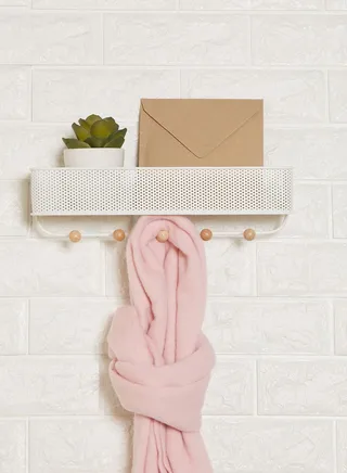 Estique Wall Organizer With Hooks