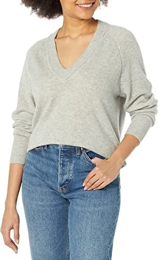 Equipment Women's Madalene V-Neck in Light Heather Grey
