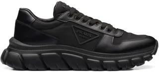 Triangle Logo Low-Top Sneakers