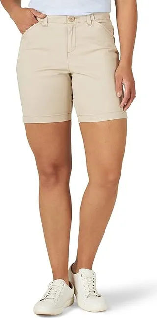 Lee 7 Chino Regular Fit Walkshorts Mid-Rise (Oxford Tan) Women's Clothing