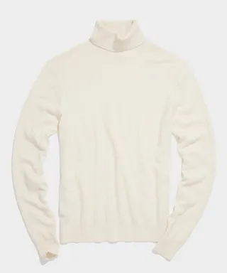 Cashmere Turtleneck in Bisque