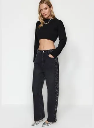 Black Stones Low Waist Wide Leg Jeans TWOAW24JE00226