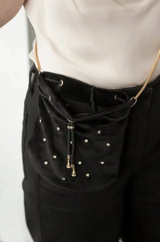 Ettika Velvet Compact Bucket Bag With Gold Chain - Green