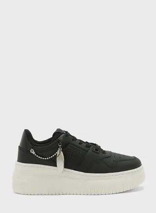 Retro Basket Low Top Sneakers
