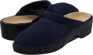 Arcopedico Light (Navy) Women's Clog Shoes