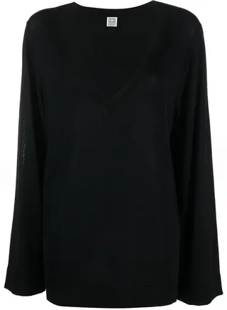 V-neck knitted jumper