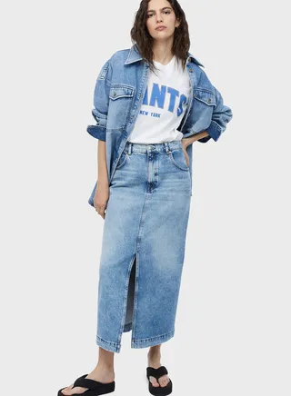 Round Neck Graphic T-Shirt