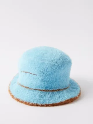 Bob Neve Bucket Hat