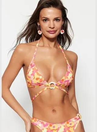 Abstract Pattern Triangle Accessorized Bikini Top TBESS23BU00265