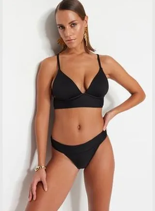 Black Textured Bikini Bottoms with Regular Legs TBESS21BA0091
