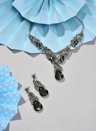 Silver Plated Designer Stone Necklace and Earring Set