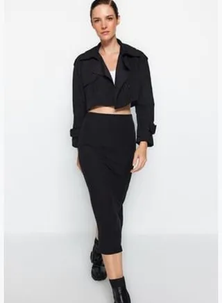 Black Knitted Midi Skirt With Slit Detail and Soft Touches TWOAW24ET00005