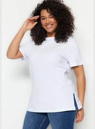 White Boyfriend Knitted Crew Neck Slit T-Shirt TBBSS22BF0031