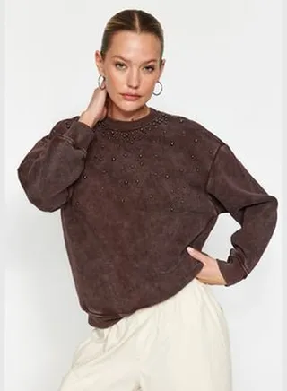 Brown Antiqued/Faded Effect Thick Fleece Pearl Detailed Regular Knitted Sweatshirt TWOAW24SW00152.