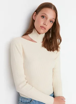 Halter Neck Knitted Sweater