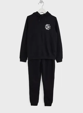 Girls Graphic Printed Hoodie And Jogger Set