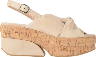 Mules & Clogs Beige