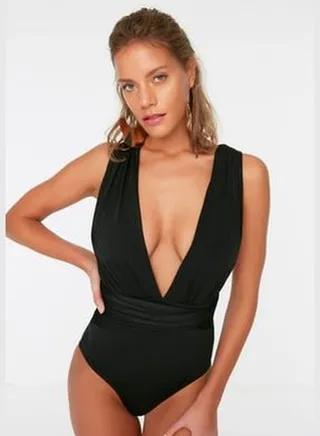 Black Deep V-necked Swimsuit TBESS21MA0041
