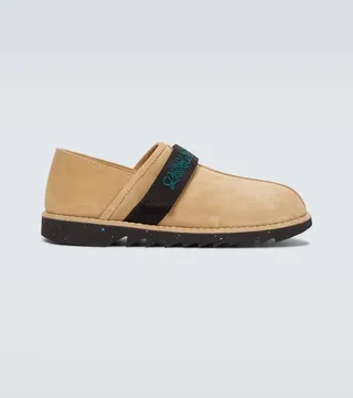 Suede slippers