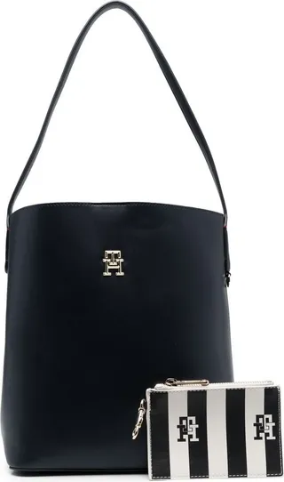 Logo-Plaque Shoulder Bag