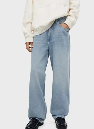 Light Wash Baggy Fit Jeans