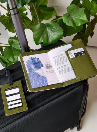 Off The Grid Passport Holder & Luggage Tag Set