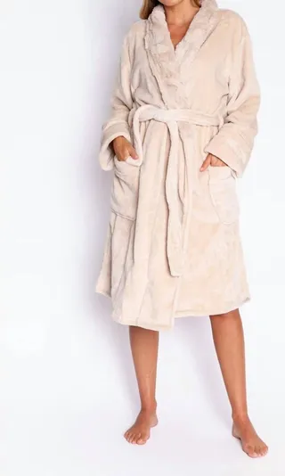 Luxe Plush Robe in Champagne