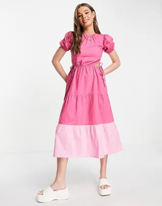 Influence puff sleeve tiered contrast midi dress in pink