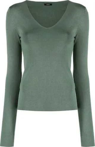 fine-knit V-neck jumper
