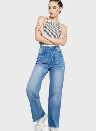 Straight Fit Classic Mom Jeans
