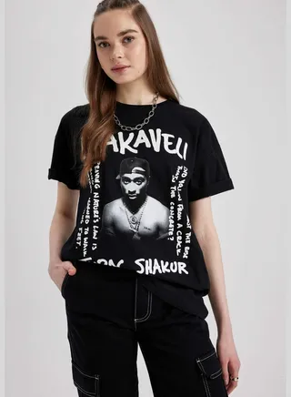 Woman Tupac Licenced Oversize Fit Knitted Short Sleeve T-Shirt