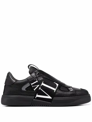 VL7N slip-on sneakers