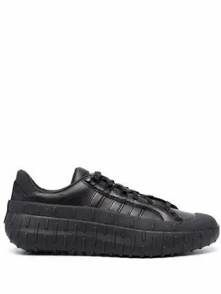 GR.1P low-top sneakers