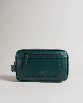 Leather Washbag in Dark Green