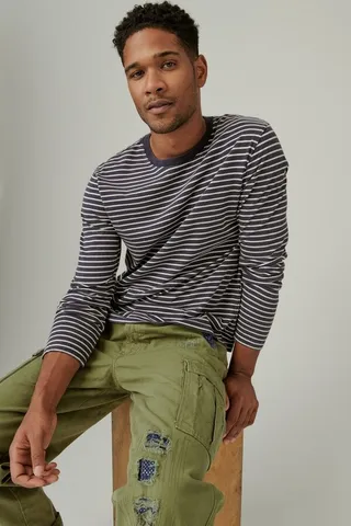 Sueded Variagated Long Sleeve Stripe Crew