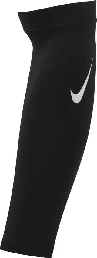 Nike Pro Dri-FIT Football Shiver 4.0 in Black