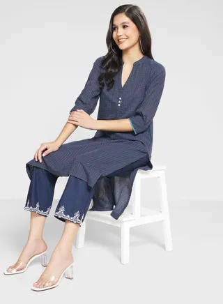 Set of kurti and pants